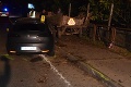 Kuriózna nehoda v okrese Galanta: Vodička narazila do dreveného voza ťahaného koňom