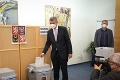 Dôležité okamihy pre našich českých susedov: Občania prichádzajú druhý deň k volebným urnám