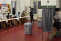 Volebné miestnosti sú zatvorené: V Česku sa skončili voľby do Poslaneckej snemovne, okamihy napätia