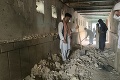 Mešitou v afganskom meste Kandahár otriasol výbuch: Pod sutinami zomreli desiatky ľudí