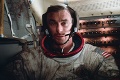 Astronaut so slovenskými koreňmi mal vo vesmíre poznámky na rukáve: Zápisník z Mesiaca na predaj