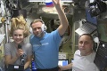 Na Zem sa vrátila kozmická loď Sojuz s ruskými filmármi: Vo vesmíre boli 12 dní