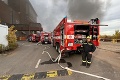 Veľký požiar v Prahe: Plamene zachvátili spaľovňu odpadov