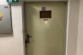 Na úrade v Považskej Bystrici netušili, čo sa ukrýva za týmito dverami: Poklad zahrabaný v pivnici!