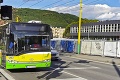 Žilinská MHD bude premávať v prázdninovom režime: Čoraz viac vodičov má COVID