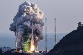 Podarilo sa! Južná Kórea vypustila prvú vlastnú vesmírnu raketu