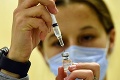 Očkovanie proti covidu: Kým niektorí nemajú ani jednu dávku, státisíce Slovákov dostali už tretiu