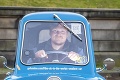 Alex cestuje naprieč Britániou v najmenšom aute: Budete čumieť, aké rozmery má toto vozidlo