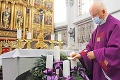 Biskupom sa nepáči zákaz bohoslužieb: Bude KBS napriek tomu vyžadovať dodržiavanie opatrení v kostoloch?