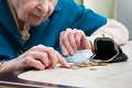 Poslanci rozhodli o návrhu opozície: Dostanú seniori jednorazový príplatok k dôchodku?