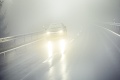 Vodiči, zvýšte opatrnosť! Cestári upozorňujú na poľadovicu i hmlu