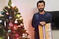 Vianočné ozdoby Mira z Radošiny si pamätajú začiatky budovania socializmu: Na stromčeku má 65-ročné svetielka!