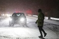 Na viacerých miestach Slovenska husto sneží, dva horské priechody uzavreli