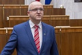Poslanec Miloš Svrček zo situácie viní koaličného partnera: Lockdown mal byť tvrdší!