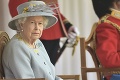 Zronená britská kráľovná: Tri týždne pred Vianocami oplakáva smrť ďalšej blízkej osoby