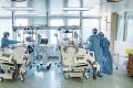Zúfalý prednosta ortopedickej kliniky v Ružinove Andrey Švec: Nezaočkovaní berú lôžka pacientom s rakovinou!