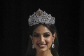 Svet má novú kráľovnú krásy: Miss Universe sa stala herečka z Bollywoodu