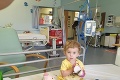 Malé dievčatko má zriedkavý nádor, rodičia varujú: Môžete to zistiť podľa takéhoto detailu na fotke!