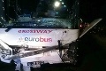 Veľká tragédia deň pred Vianocami: Pri Košiciach nabúralo auto do autobusu, hlásia obete
