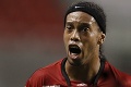 Kedysi čarovali na trávnikoch, teraz na piesku: Ronaldinho s Romáriom opäť predviedli svoje umenie