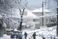 Západné pobrežie USA sužujú prívaly snehu: Rekordná výška bielej pokrývky