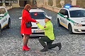 Neobyčajná žiadosť o ruku zamilovaného policajta Mariána: Sledujte, ako pokľakol pred svoju lásku!