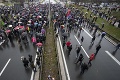 Stovky Srbov blokádou ciest protestovali proti neekologickým plánom: Toto odkazujú vláde