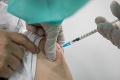 Dodatočná dávka vakcíny je účinná v prevencii hospitalizácie: Britské úrady zverejnili presné čísla
