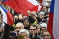 Hnutie Chcípl PES organizovalo ďalší protipandemický protest v Prahe: Rečníci vyzývali, aby povstali