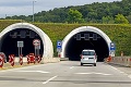 Vodiči, pozor! V tuneli Sitina sa zrazili štyri autá: Ako dlho vás nehoda zdrží?