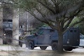 12-hodinové peklo v Texase je na konci: Polícia vtrhla do synagógy, rukojemník na to doplatil