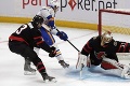 Kuriózny moment v NHL: Pred striedačkou sa strhla mela, Jankowski vtedy rozhodol zápas