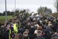 Pohreb Ashling, ktorá mala zomrieť rukami Slováka, pritiahol masy: Partnera a rodinu objímal rozcítený prezident, srdcervúce slová