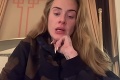 Speváčka Adele skončila v slzách: Odklad šnúry vystúpení pár hodín pred jej začiatkom