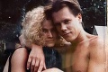 Kevin Bacon si so ženou urobili selfie ešte predtým, ako boli moderné: Spoločná foto z dávnych čias