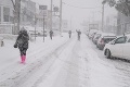 Grécko paralyzovalo silné sneženie: Tisícky ľudí strávili noc v autách na diaľniciach