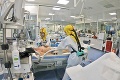 Zdravotnícke zariadenia pred návalom pacientov pre omikron: Koľko zdravotníkov chýba v nemocniciach?!