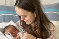 Mama trpasličieho vzrastu porodila dcérku: Primár prehovoril o extrémne raritnom pôrode
