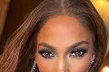 Toto telo že má 52 rokov?! Sexi Jennifer Lopez dráždi na obálke magazínu: Jej prednosti neprehliadnete