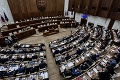 Parlament na minútu stíchol: Poslanci si pripomenuli osobnosť zosnulého Eduarda Kukana
