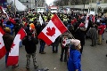 V Kanade sa s protestujúcimi nebabrú: Polícia začala vypratávať demonštrantov! Hrozí im basa a pokuty