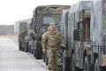 Vojaci sa presúvajú na cvičenie Saber Strike 2022: Zábery techniky na leteckej základni Kuchyňa