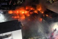 V nemeckom meste Essen horí bytový komplex: Obrovský požiar berie všetko, čo mu príde do cesty