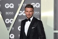 David Beckham si užíva na svojej jachte: Pánska jazda s dámskym pitím