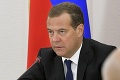 Situáciu pozorne sleduje aj bývalý ruský prezident Medvedev: Pekného slova nenašiel