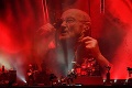 Zoslabnutý hudobník Phil Collins vystúpil v Paríži: Zdrvujúci pohľad pre verných fanúšikov