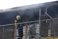 Požiar domova dôchodcov sa podarilo lokalizovať: Hasiči museli evakuovať viac než 200 ľudí