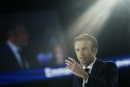 Macron vystúpil na svojom prvom predvolebnom zhromaždení: Vyložil karty na stôl