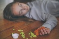 Medzi deťmi sa šíri nebezpečná paracetamolová výzva: ŠÚKL varuje pred fatálnymi následkami!