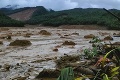 Filipíny opäť bičujú záplavy a zosuvy pôdy: Živel si vyžiadal hrozivé číslo obetí